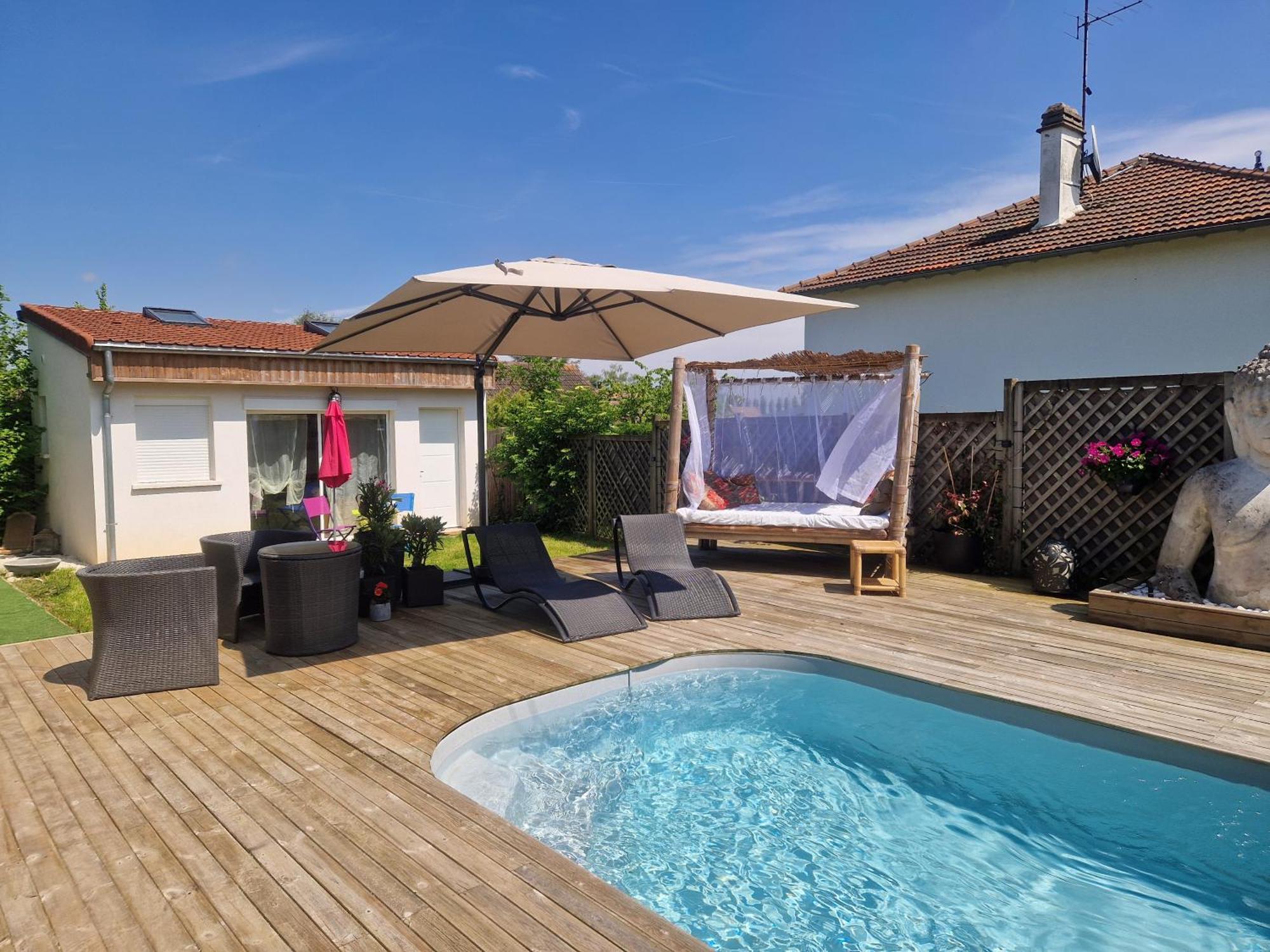 La Serenite Balinaise, Chambre Et Sdb Privee, Jardin , Piscine Et Jacuzzi En Saison, Pres De Chantilly, Parc Asterix Et Cdg Et Paris En 20' Orry-La-Ville Luaran gambar