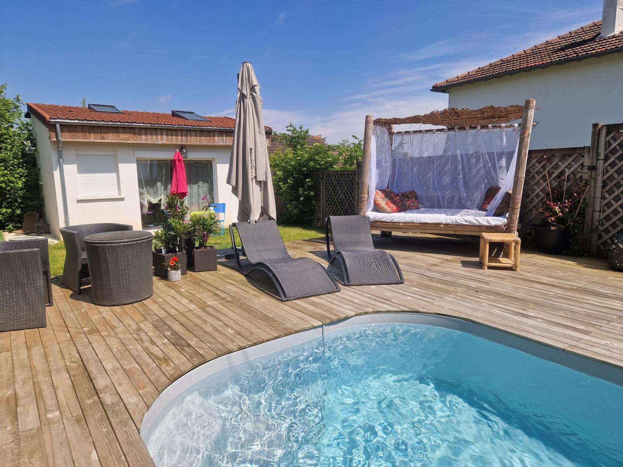 La Serenite Balinaise, Chambre Et Sdb Privee, Jardin , Piscine Et Jacuzzi En Saison, Pres De Chantilly, Parc Asterix Et Cdg Et Paris En 20' Orry-La-Ville Luaran gambar